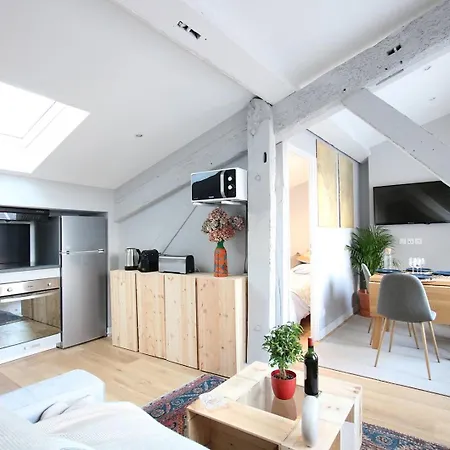Guestready - Sunny Attic Apt Near Grand Theatre Bordeaux Exterior photo