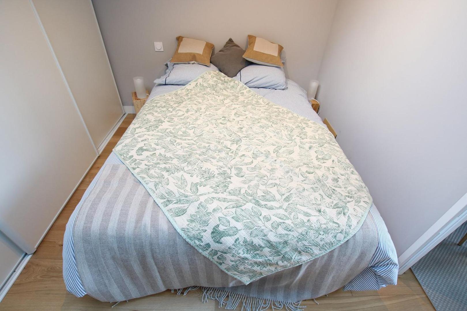 Guestready - Sunny Attic Near Grand Theatre Bordeaux